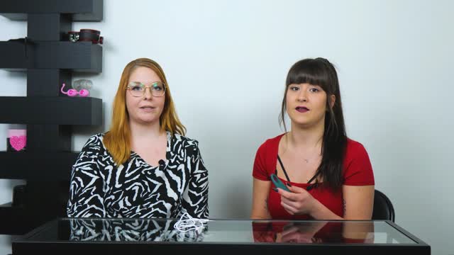 video: Nikča s Anet představují Vibrační erekční kroužek Rumble Bee