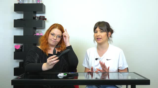 video: Anet a Nikča predvádzajú Análny kolík pre elektrosex Load of Pleasure s erekčným krúžkom a diaľkovým ovládaním (14,5 cm)