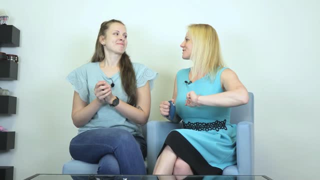 CZ videó: Veronika és Lucka bemutatják a Viva párvibrátort távirányítóval